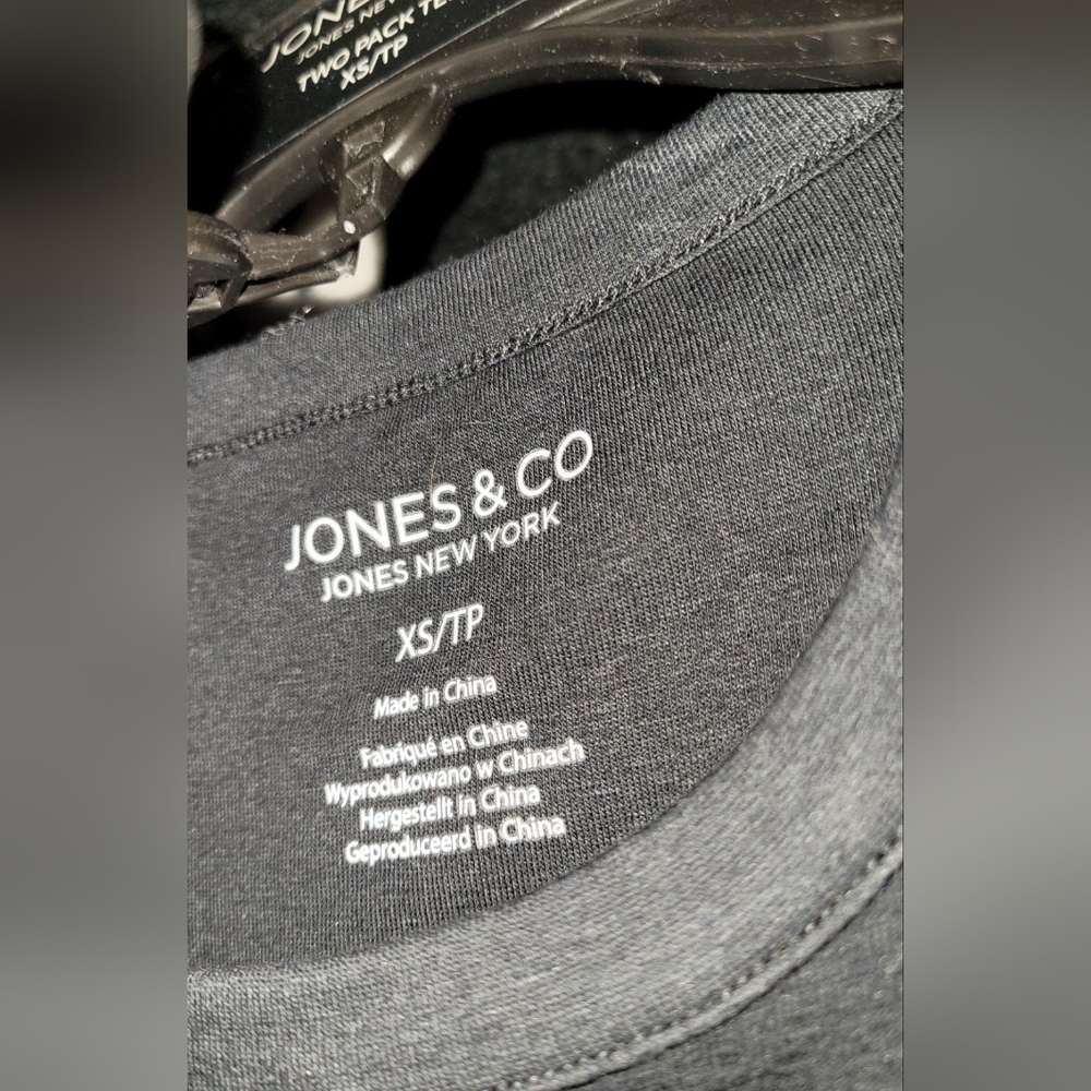 Jones & Co.-Set Of 2 Shirts-Size XS - Picture 6 of 6